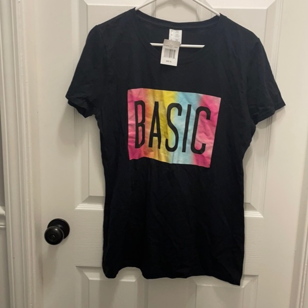 NWT! Black Basic T-Shirt X-Large